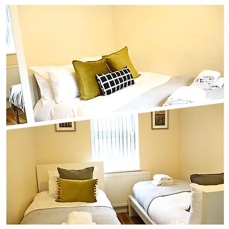 Heathrow Ensuite Rooms- Auto Check In London Exterior photo